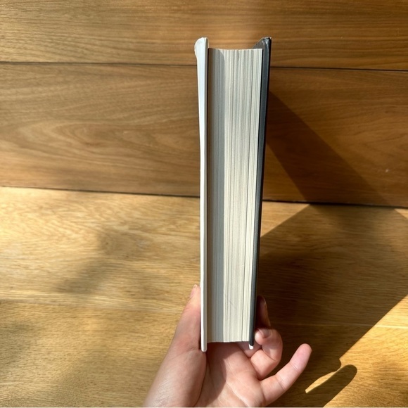 THE HATE U  GIVE BY ANGIE THOMAS Book - Picture 5 of 8